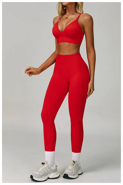 Seamless Sports Top & High-Waist Compression Shorts