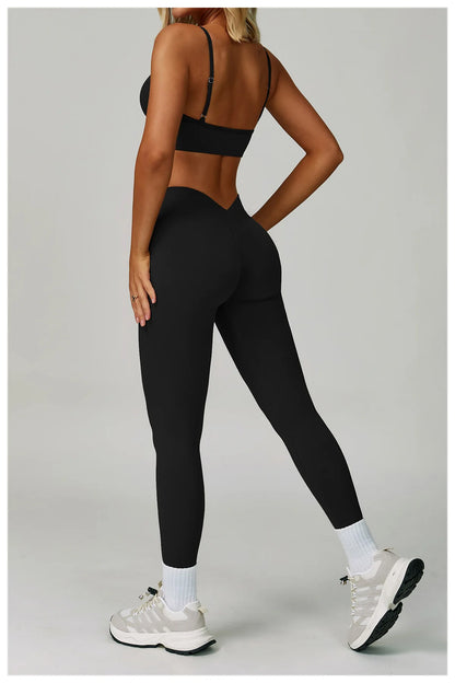 Seamless Sports Top & High-Waist Compression Shorts