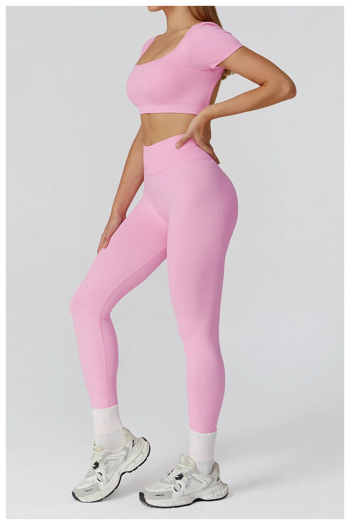 Women’s Seamless Short-Sleeve Crop Top